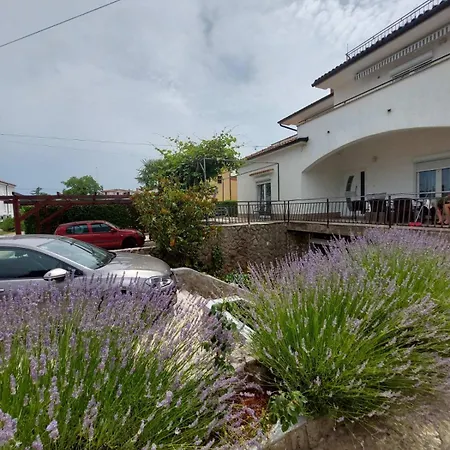 Haus Antica 公寓 *